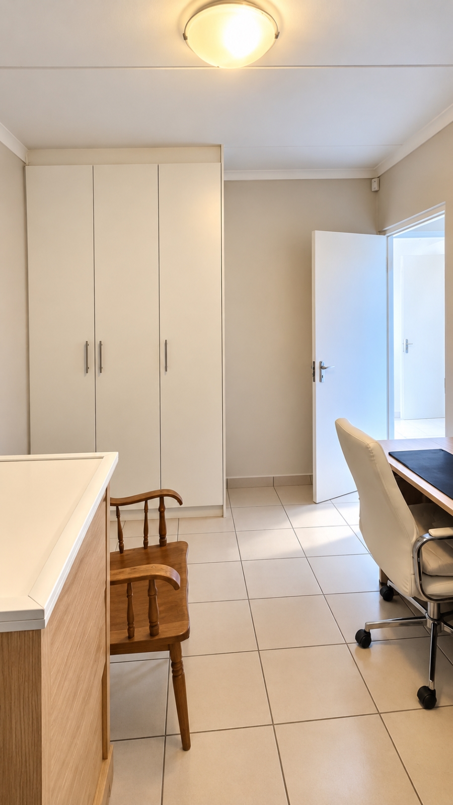 To Let 2 Bedroom Property for Rent in Burgundy Estate Western Cape
